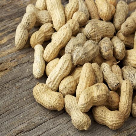 is best roasted peanuts healthy to eat?